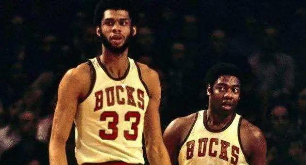 士的目光 士的目光