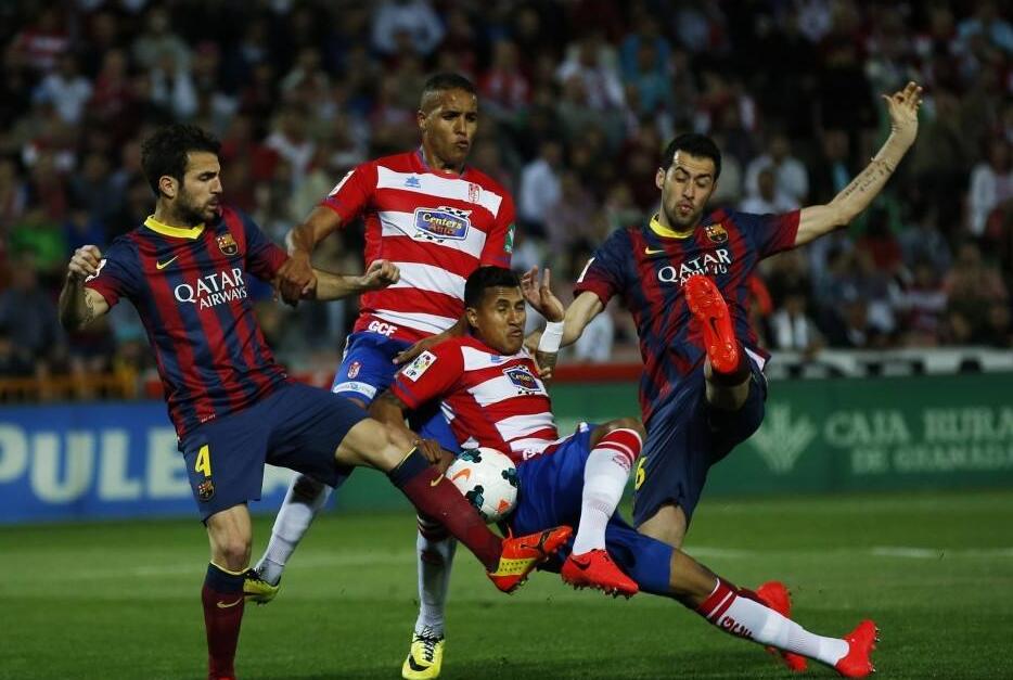 而政府和社 而政府和社