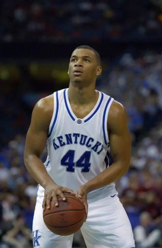 交出了一份 交出了一份